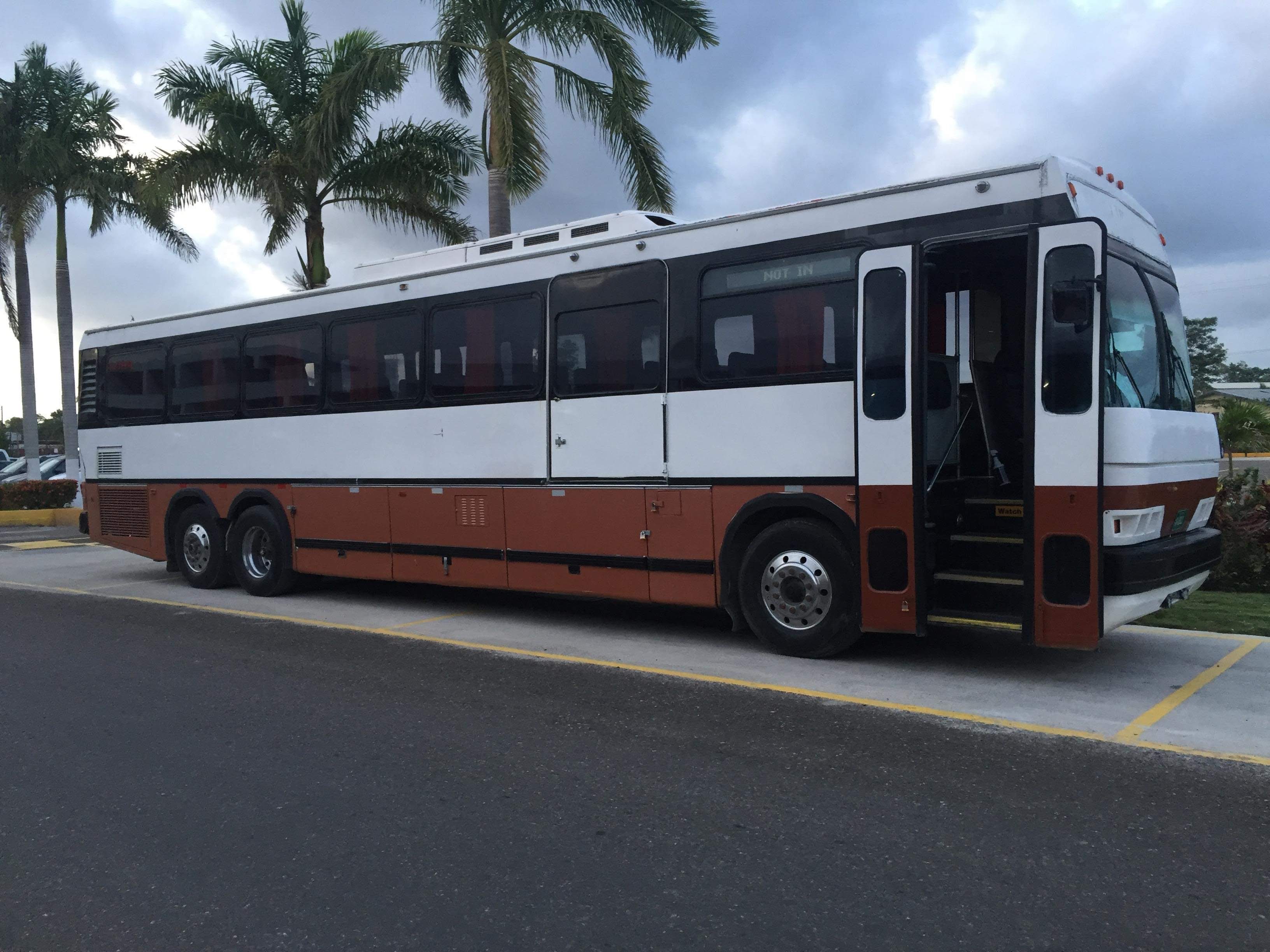 Coach bus for sale